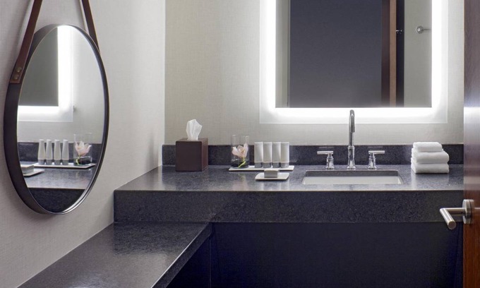 Downtown Minneapolis Hotel | 91 m² Hotel ∙ 127 guests