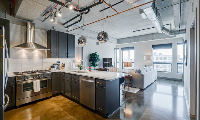 Warehouse District House | 91 m² Loft ∙ 2 bedrooms ∙ 6 guests
