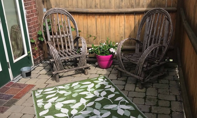 Northampton Condo | A cozy rest in tiny home of a nest (downtown Northampton)