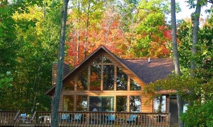 Hayward Cabin | A Respite From the Distractions of Modern Life!