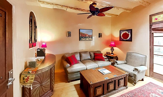 Downtown Santa Fe House | Antigua Inn