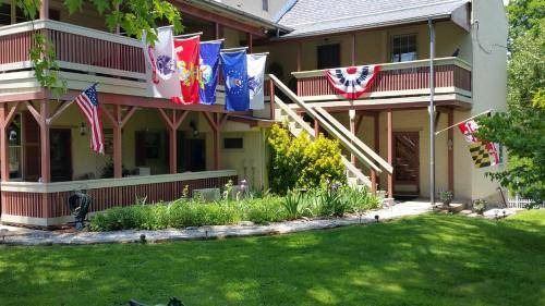 Sharpsburg Bed & Breakfast | Bed and breakfast ∙ 2 guests