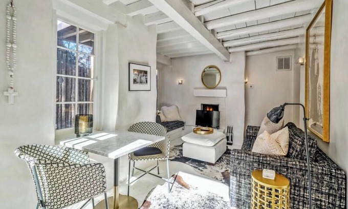Historic Eastside House | Casa de Luz | Stylish Santa Fe Retreat