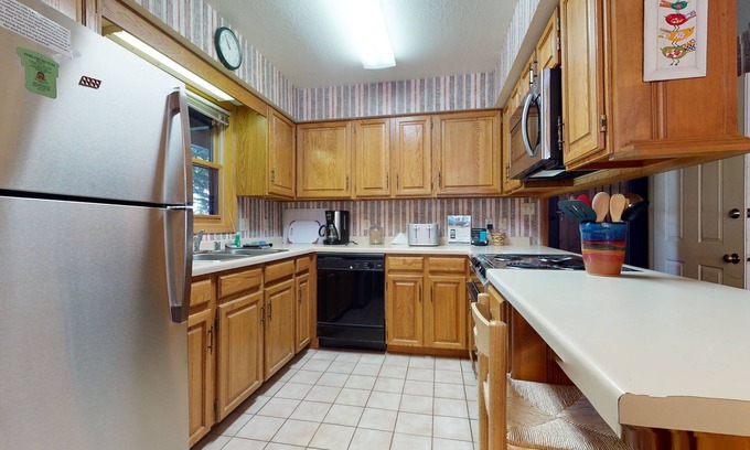 Angel Fire Condo | Close to Lifts | WiFi | Snowfire 207A