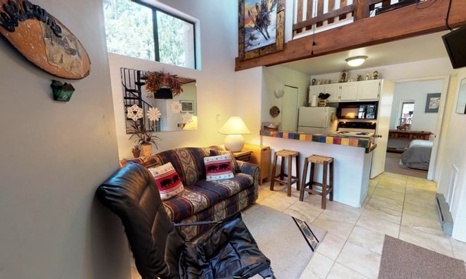 Angel Fire Apartment | Close to Slopes; Wood-Burning Fireplace! Redwood Commons B6