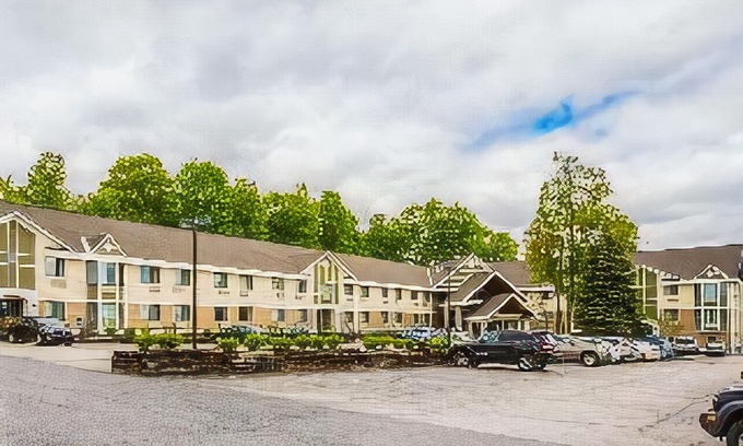 Montpelier Hotel | Comfort Inn & Suites at Maplewood