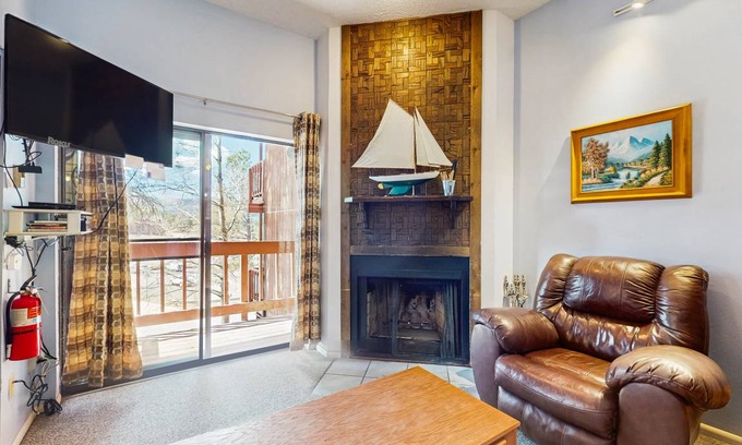 Angel Fire Condo | Condo ∙ 1 bedroom ∙ 5 guests