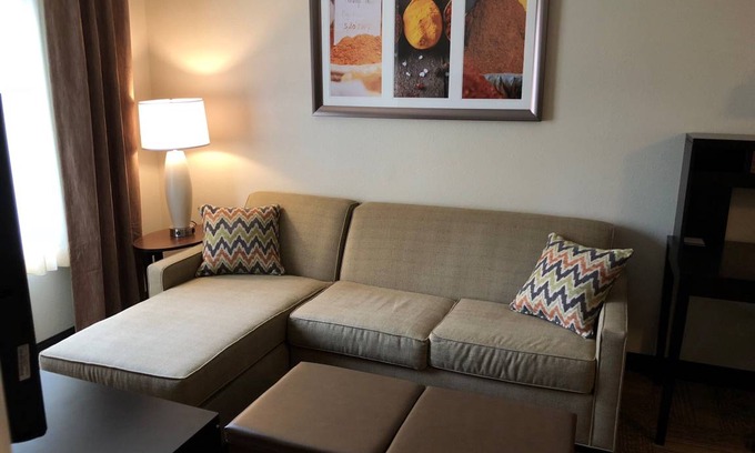 East Paris Condo | Condo ∙ 2 bedrooms ∙ 2 guests