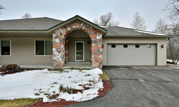 Birchwood Condo | Condo ∙ 5 bedrooms ∙ 10 guests
