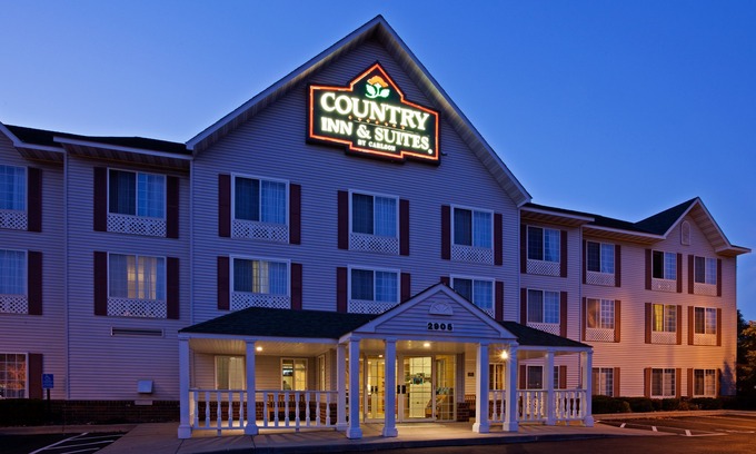 Roseville Hotel | Country Inn & Suites by Radisson, Roseville, MN