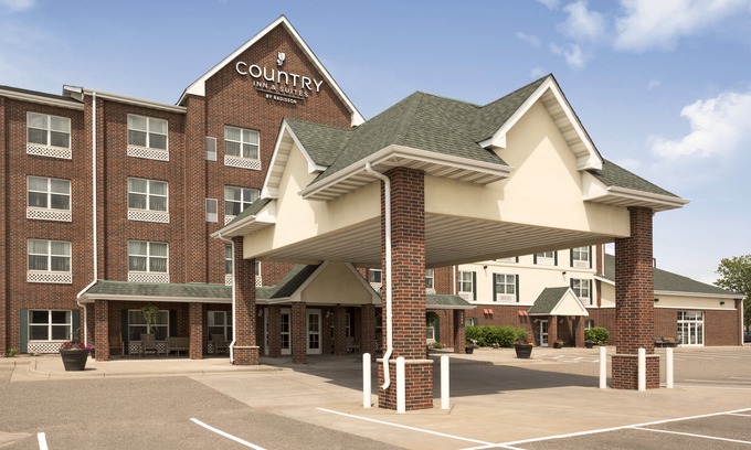 Shoreview Hotel | Country Inn & Suites by Radisson, Shoreview, MN