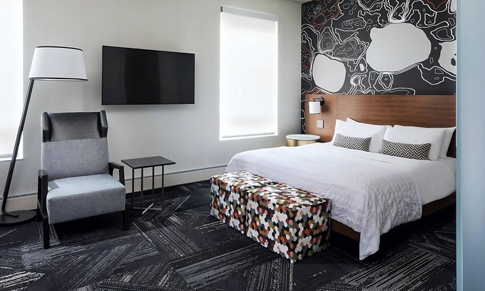 Downtown Minneapolis Hotel | Embrace the Sugar Rush Experience! 3 Relaxing Units, Near Mill City Museum!