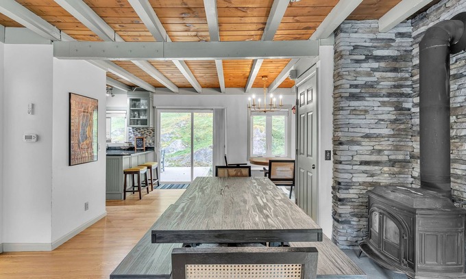East Haven Rutland County House | Game Room + Hot Tub - 7BR updated home
