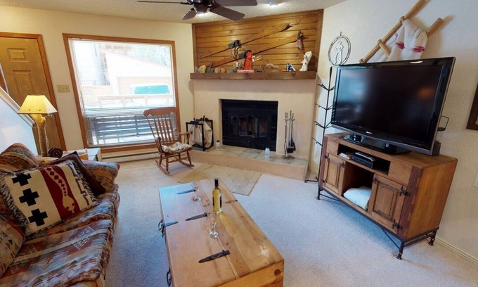 Red River Apartment | Grandview #12 Townhouse With High Speed Wifi