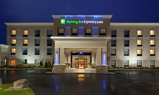 Whippleville Hotel | Holiday Inn Express & Suites Malone, an Ihg Hotel