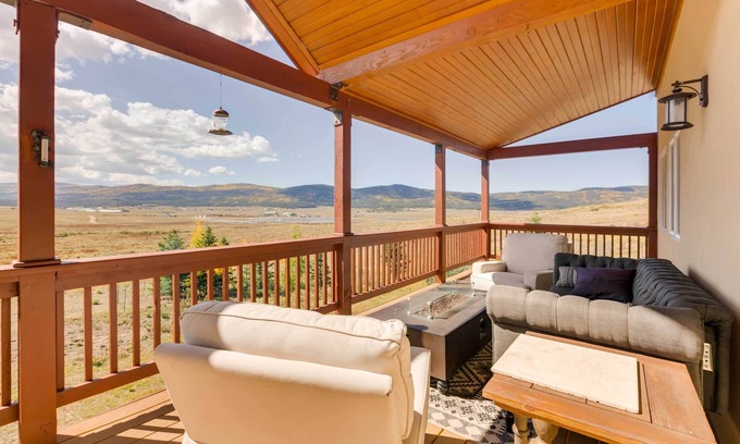 Angel Fire House | Hot Tub & Fire Pit: Idyllic Getaway in Angel Fire!