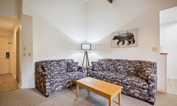 West Bridgewater Hotel | Hotel ∙ 1 bedroom ∙ 8 guests