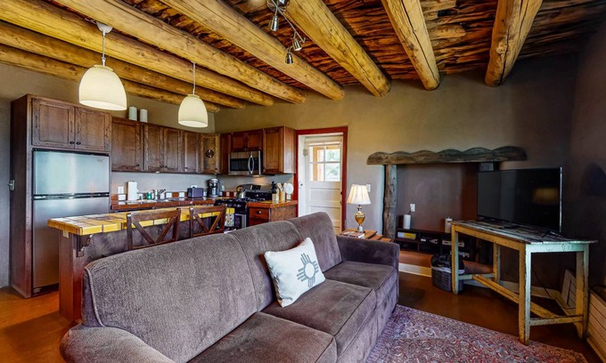 Taos House | House ∙ 2 bedrooms ∙ 8 guests