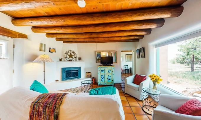 Taos House | House ∙ 2 bedrooms ∙ 4 guests