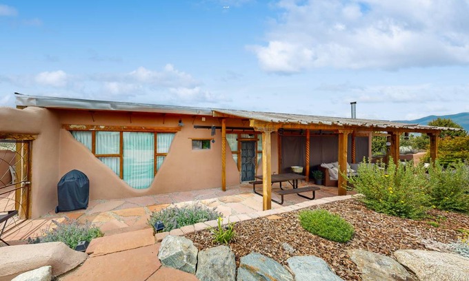 Taos House | House ∙ 3 bedrooms ∙ 6 guests