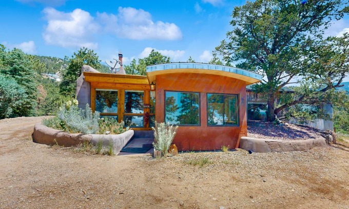 Valdez House | House ∙ 3 bedrooms ∙ 9 guests
