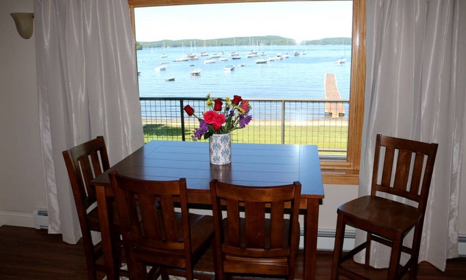 Malletts Bay Cabin | Lodge ∙ 1 bedroom ∙ 4 guests