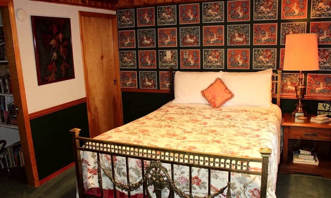 Snowline Cabin | Lodge ∙ 5 bedrooms ∙ 13 guests