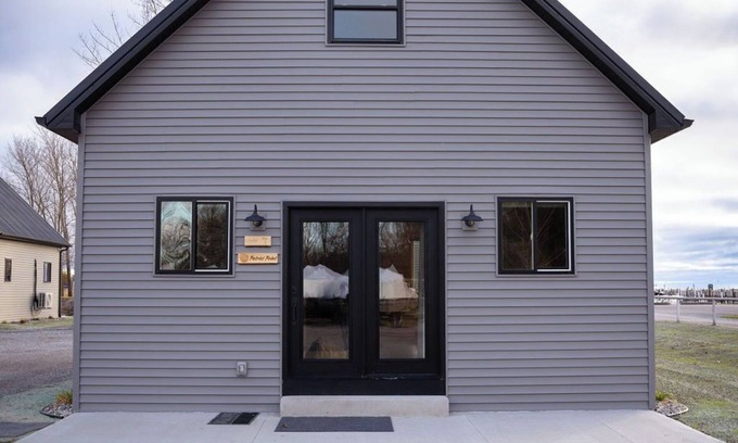 Linwood Cabin | Newly Built - Saginaw Bay Reel Adventure