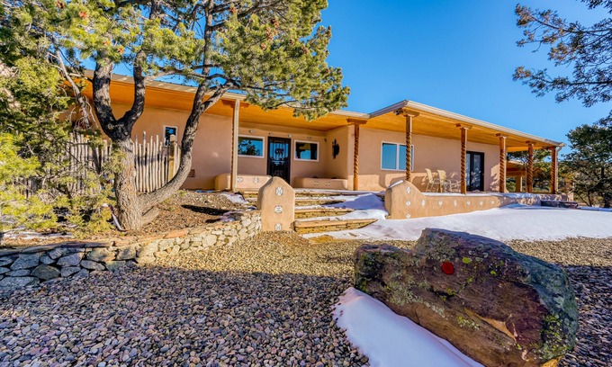 Taos House | Peaceful retreat with amazing mountain views, fireplaces & private hot tub
