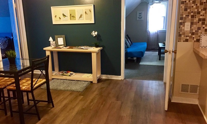 Slatterly Park House | Private Cozy Apartment *NEAR MAYO*