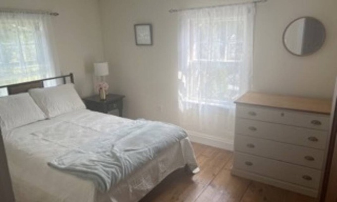 Brattleboro Resort | Private room ∙ 1 guest