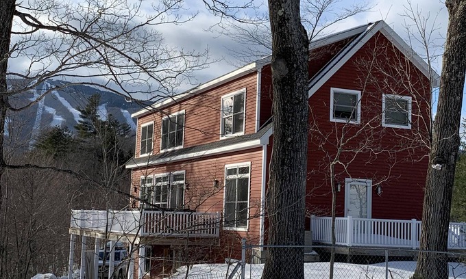 Ludlow House | Relax, dine, hike, or ski! Year-round family fun @ Okemo/Green Mountains