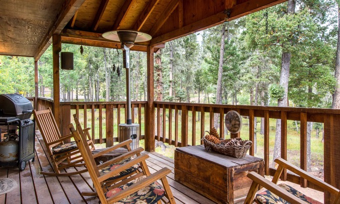 Angel Fire House | Secluded and rustic home with heated deck - lake & golf nearby