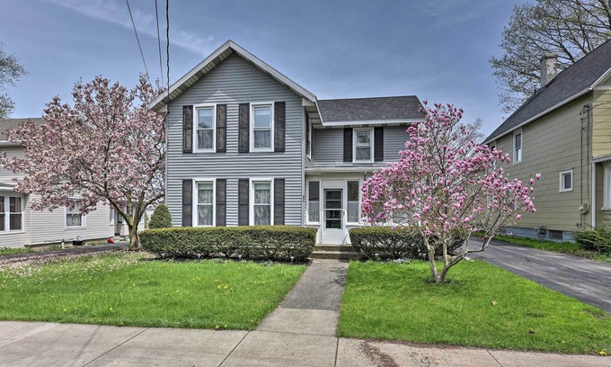 Westfield House | Serene Westfield Home w/ Porch < 2 Mi to Lake Erie