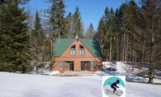 Central Vermont- Killington House | ☆ SKI ON & OFF! ☆ Spruce Glen Cabin 1 on Great Eastern w/AC, Sauna, Fireplace