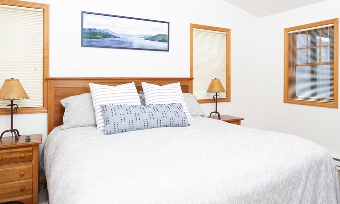 Lake Placid House | Spacious, Newly Updated Townhouse - Pinehill #12