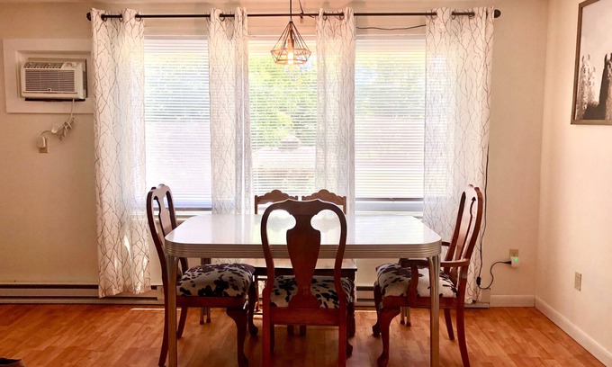 Farmington House | The Farmington Guest House