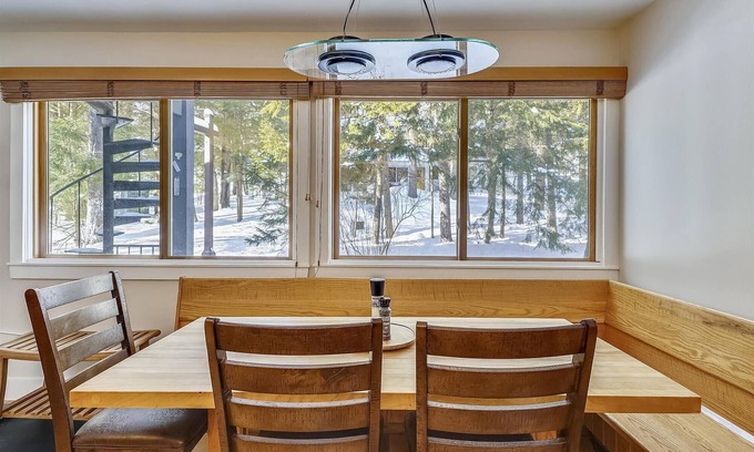 Stowe Area House | Tollhouse 10B: 3 br, fireplace, a/c, summer pool, free ski shuttle!