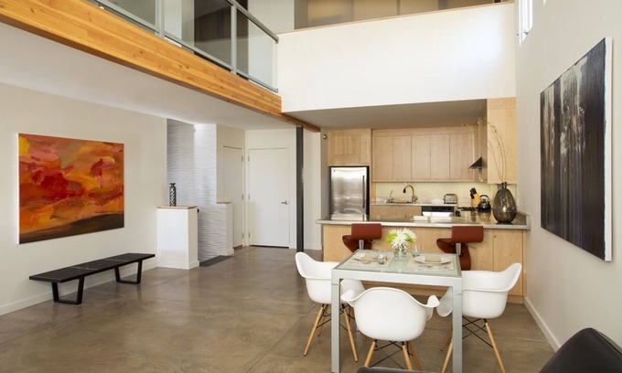South Capitol Condo | Ultra Modern Contemporary Downtown Loft