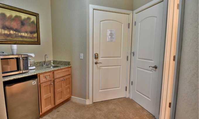 Birchwood Apartment | Unit 431B 1Bd 1Ba Efficiency Suite Condo