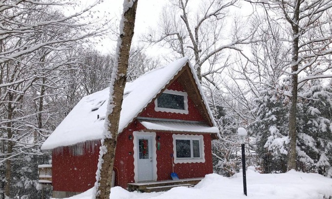 Jeffersonville Ski Chalet | Vintage- Forest retreat fireplace near outdoor fun