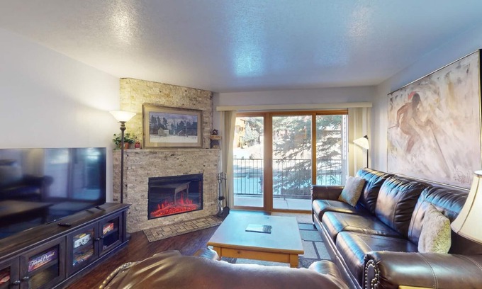 Angel Fire Condo | Walk to lifts | Easy Access | Wi-Fi | Mountain Spirits 215