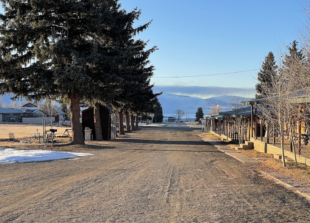 Eagle Nest Hotel | Eagle Nest Fly Shack and Lodge