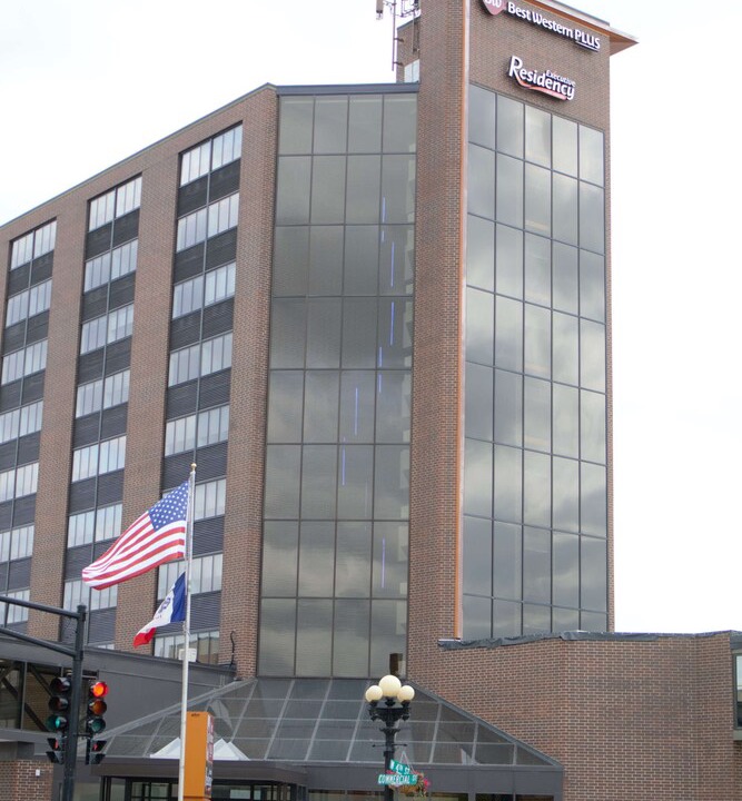 Waterloo Hotel | Best Western Plus Executive Residency Waterloo & Cedar Falls