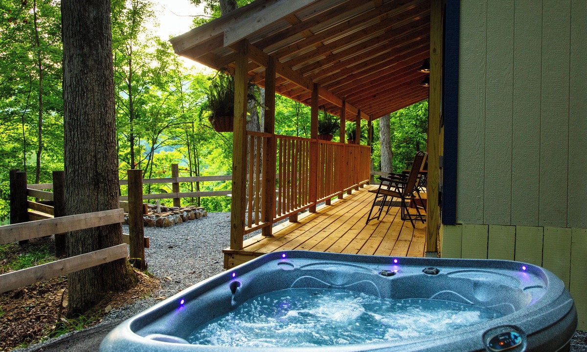 Adrian Cabin | Wild N Kinky Cabin, Yoga & Stretching