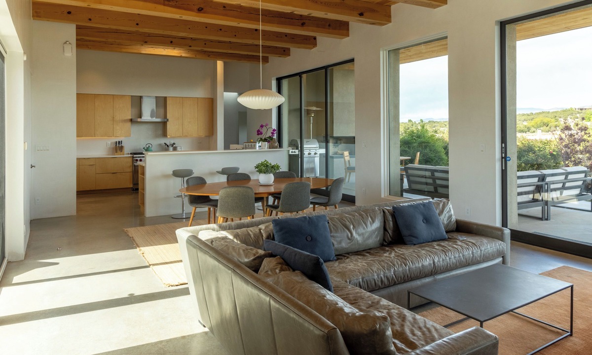 La Tierra House | Lovely contemporary home with expansive views