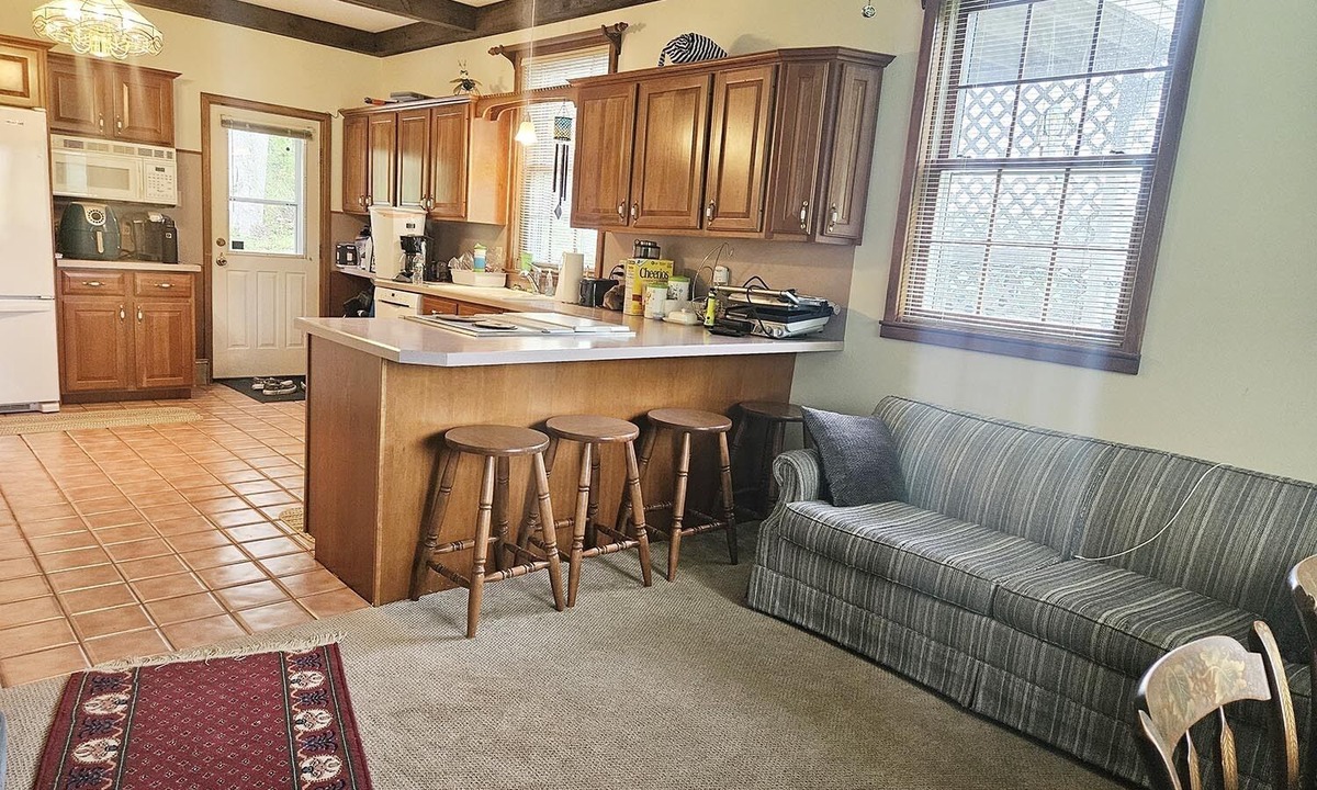 Franklin House | 2 Bedroom Cozy Sanctuary in Vermont's Countryside with Gorgeous Ponds