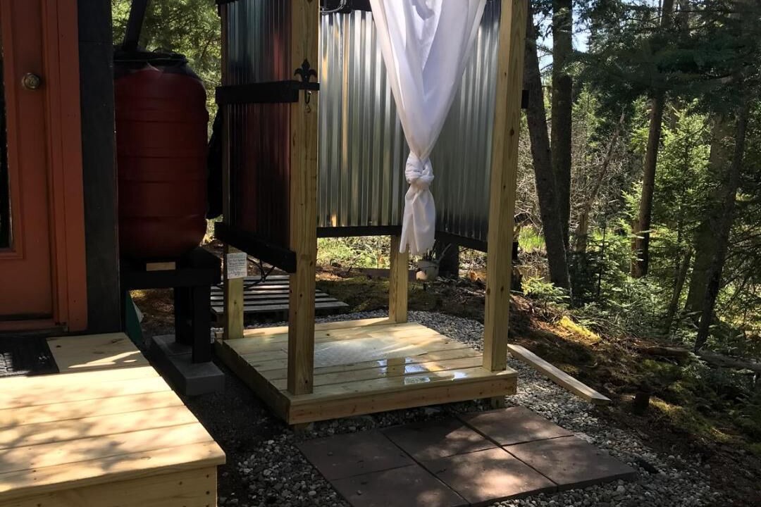 Bloomingdale Cabin | Ten/ twenty minutes to Lake Placid, Whiteface Mnt. Saranac Lake!