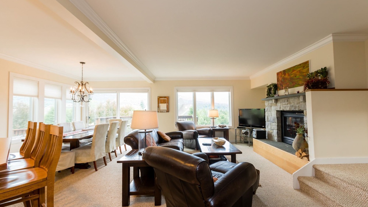 Photo of Livingroom in Stowe Area