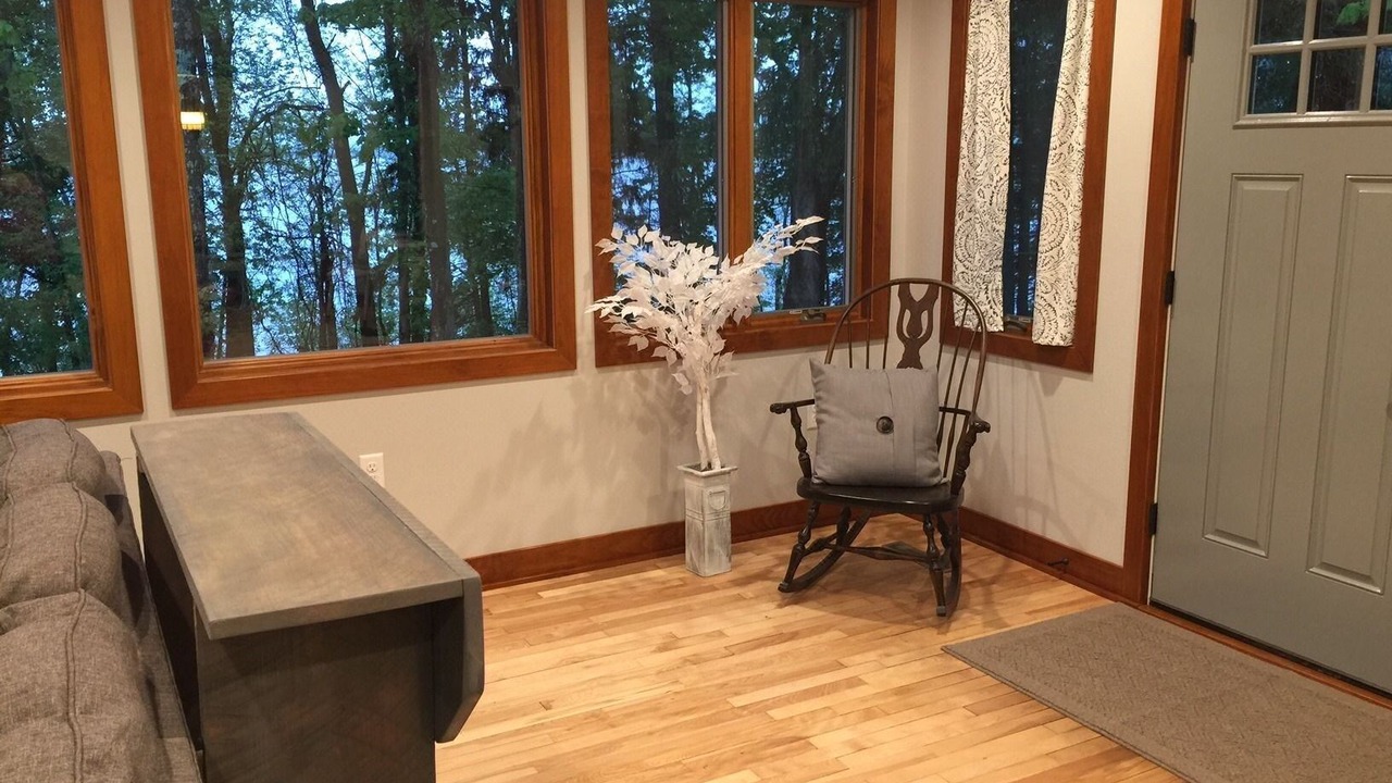 Photo of Livingroom in Ashland